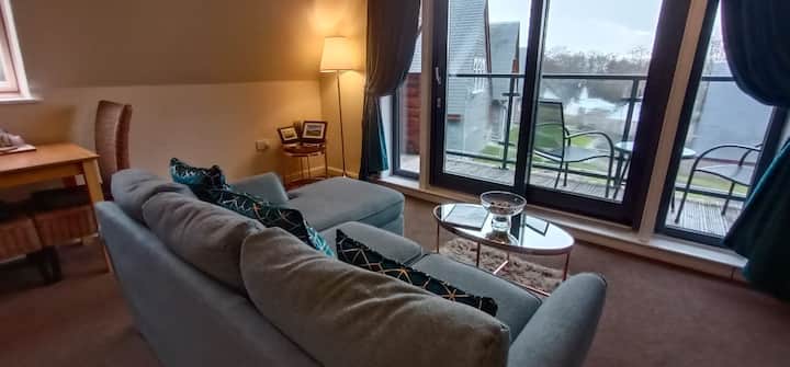Falcon Apartment (1) 1st floor, No Pets/No Hot Tub