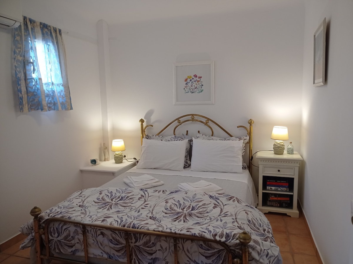 غرفة النوم 1