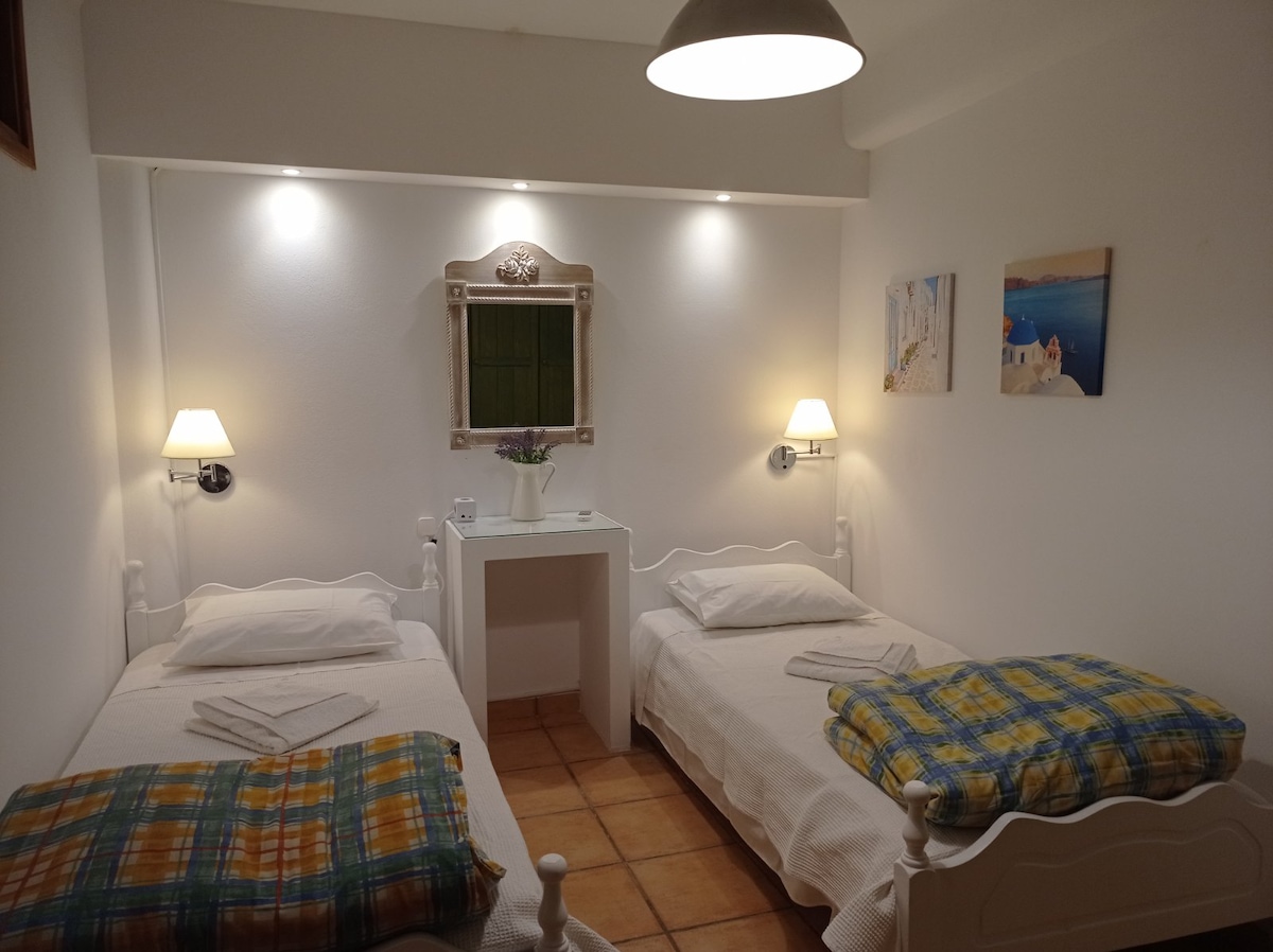 غرفة النوم 2