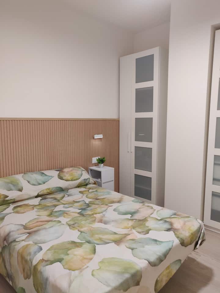 СПАЛНА СОБА 1