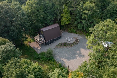 A-Frame Retreat with Hot Tub & Hiking