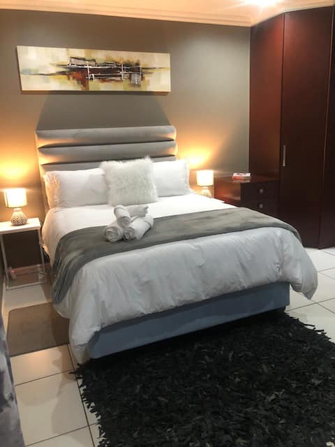 Top-earning Airbnb listing in Kimberley, 2 bedrooms