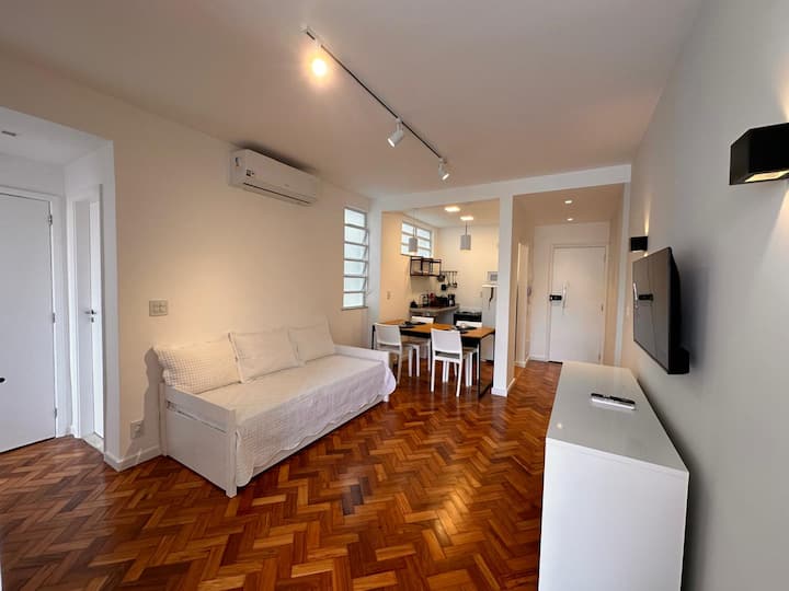 Apartamento Em Copacabana Posto 6 - Copacabana