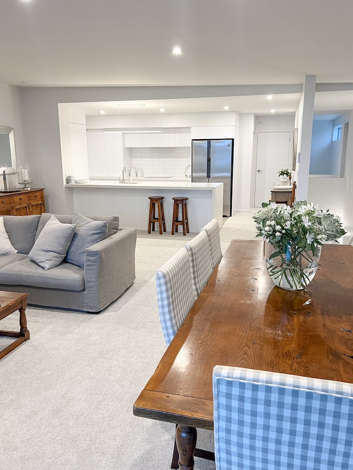 Stylish City Centre Townhouse - タウランガ
