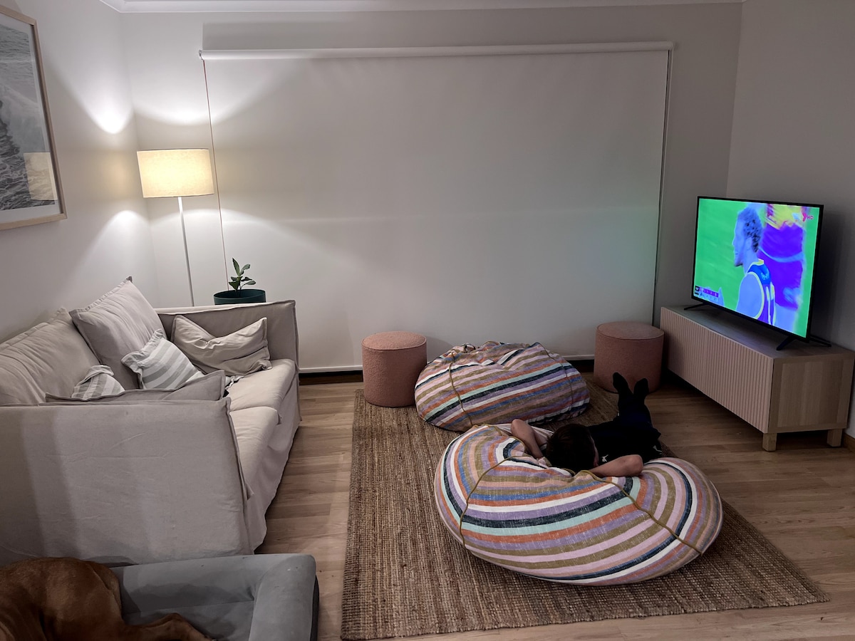 Successful Airbnb property: Waves & Whispers Family Retreat in Cowes
