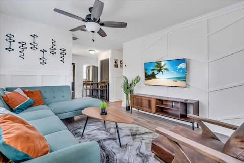 Successful Airbnb property: Busch Gardens Mid-Century Oasis - Pet Friendly in University Square