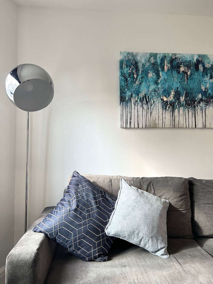 Modern 1 Bed House - Watford
