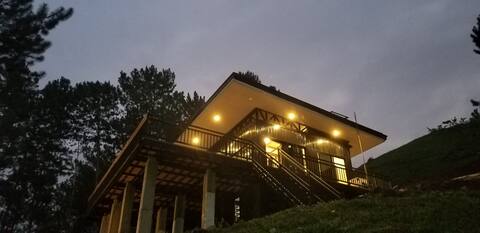 Cozy Porch Cabin with a view