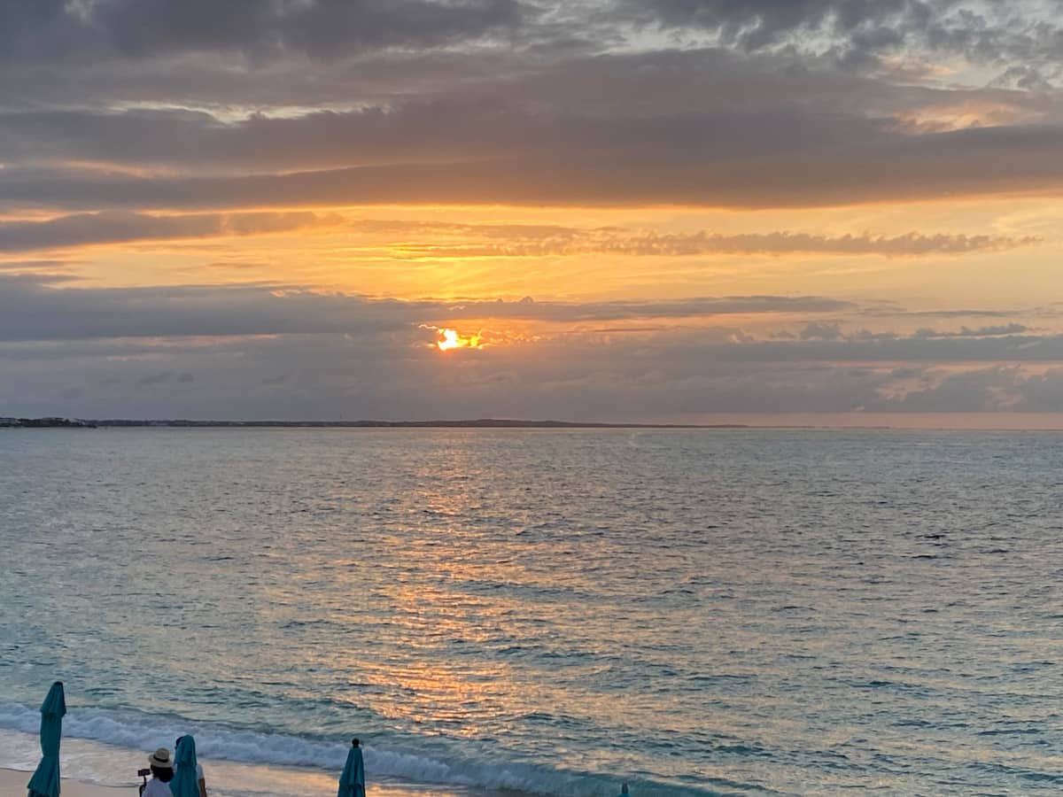 Stunning Ocean View min to beach