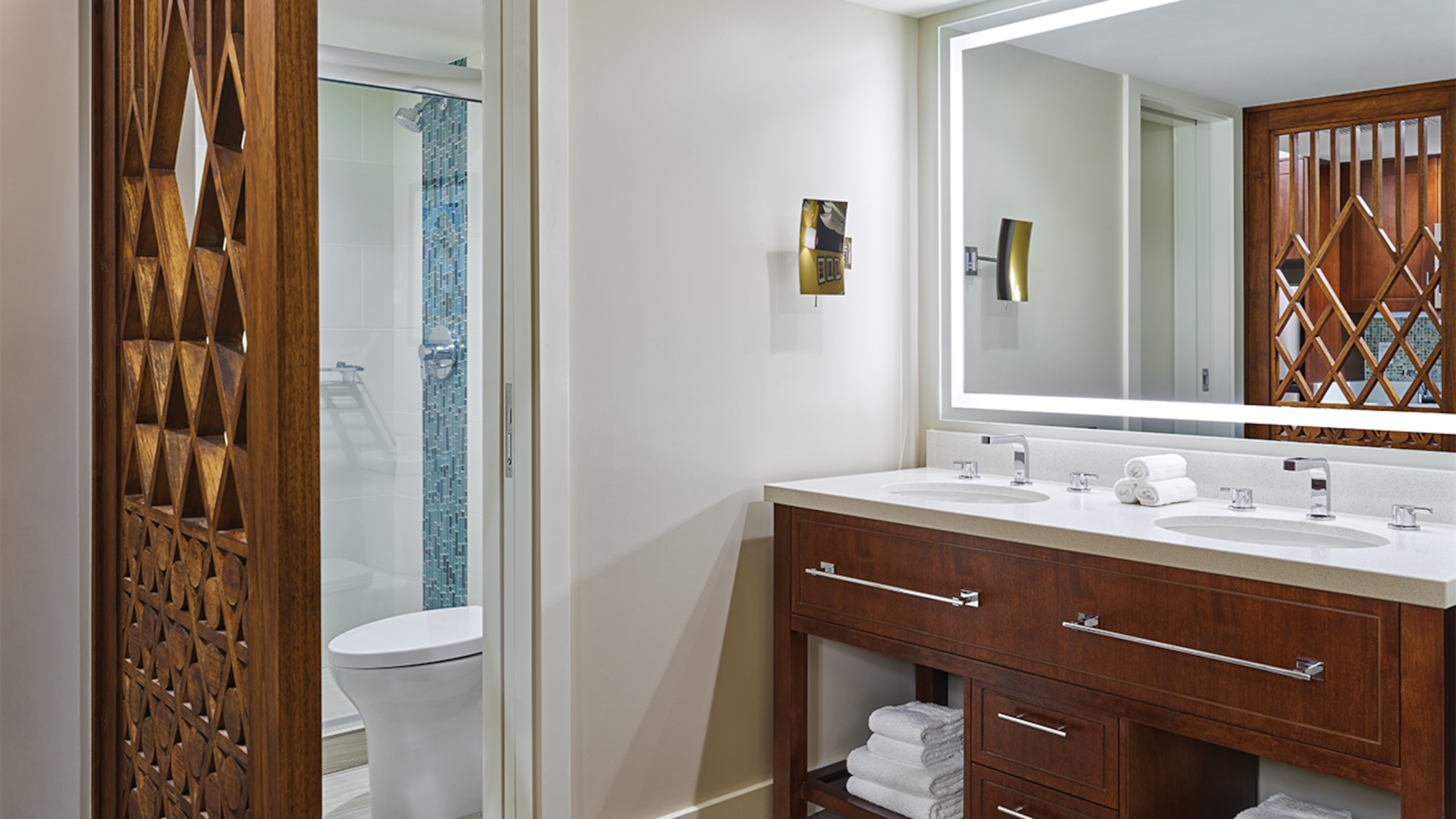 Hotel in Koloa · 2 bedrooms · 3 beds · 2 private baths - Image 23