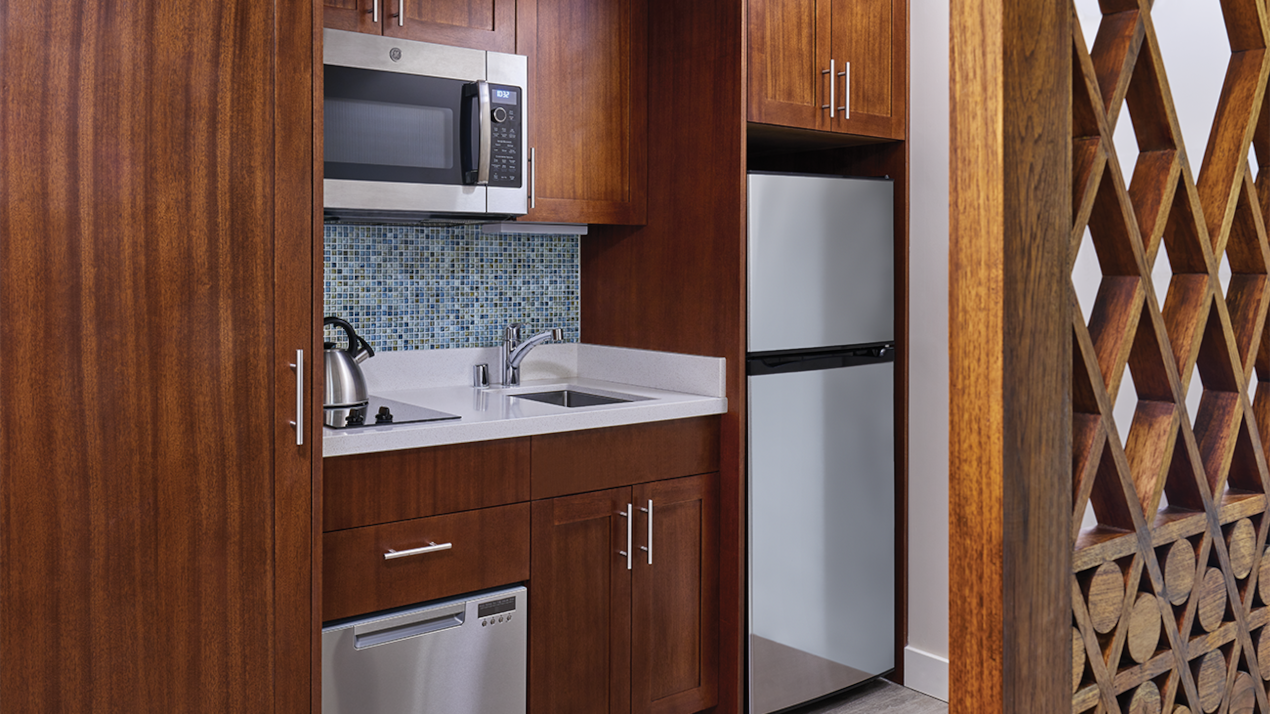 Hotel in Koloa · 2 bedrooms · 3 beds · 2 private baths - Image 24