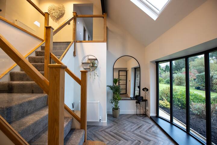 Falcon House gallery image 4