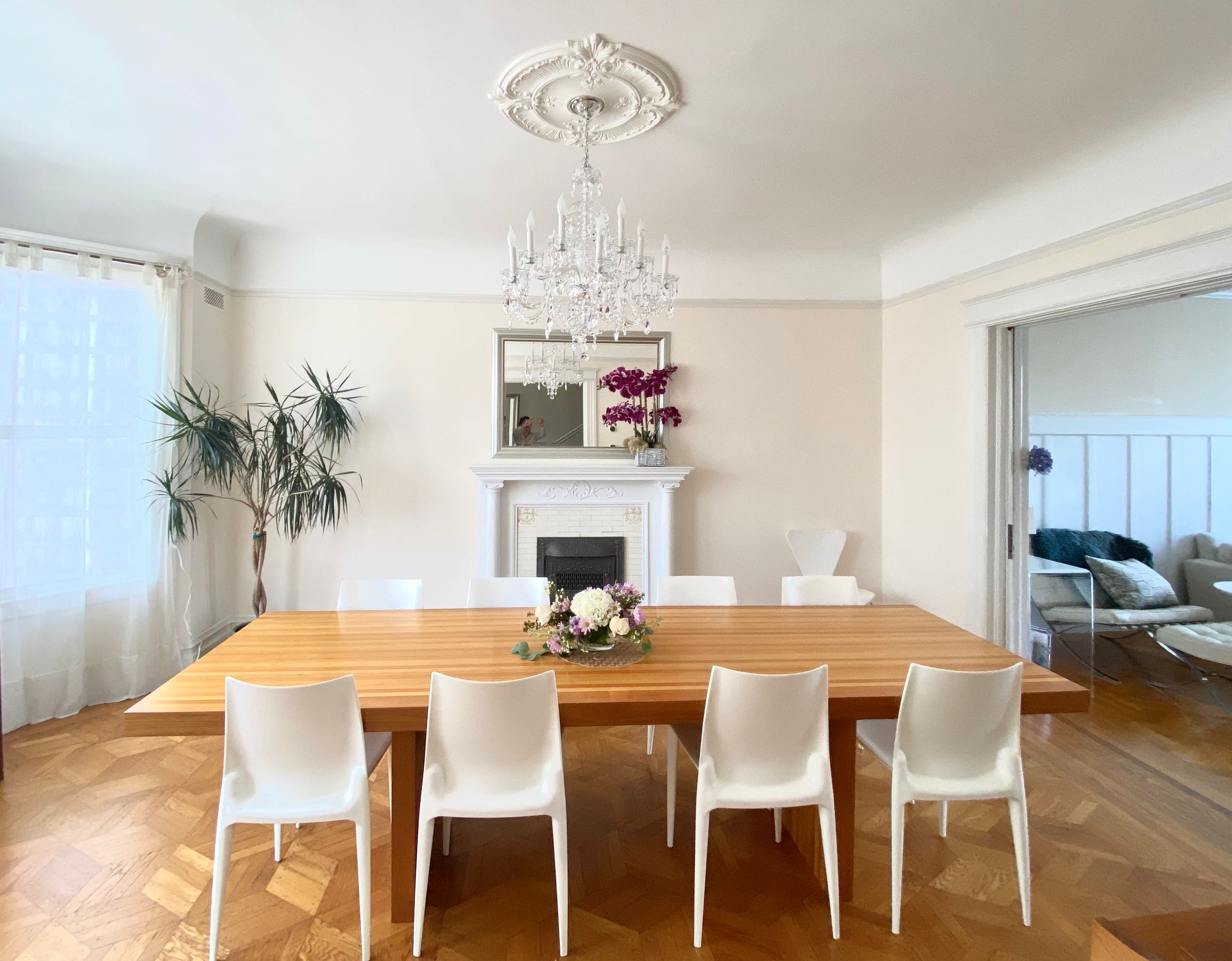 Home in San Francisco · ★4.98 · 4 bedrooms · 4 beds · 2.5 baths - Image 9