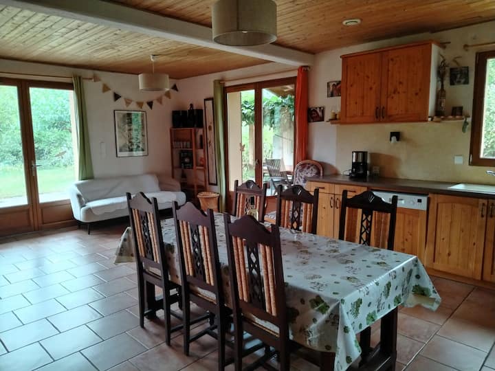 Grande Maison Au Calme - Cantal
