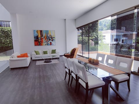 Country house in a condominium complex