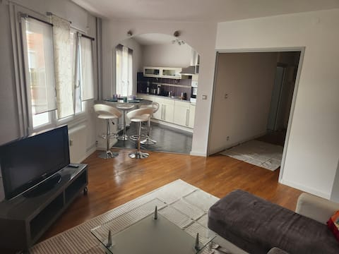 Annonce Airbnb populaire: Le Denfert - Wi-Fi, Netflix - Les Quais de Savoureuse à Belfort