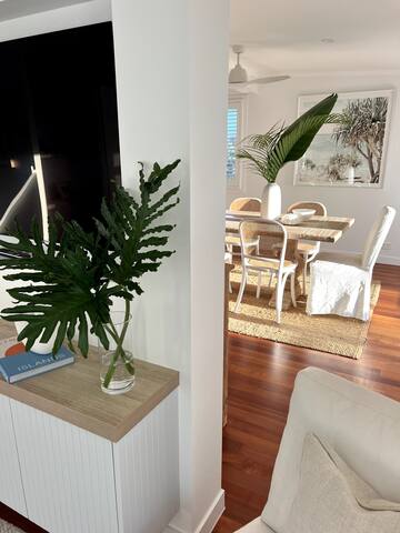 Coastal Retreat/Resort 4 Bed 3.5 Bath gallery image 4