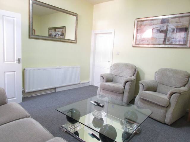 6 guests house for professionals gallery image 5