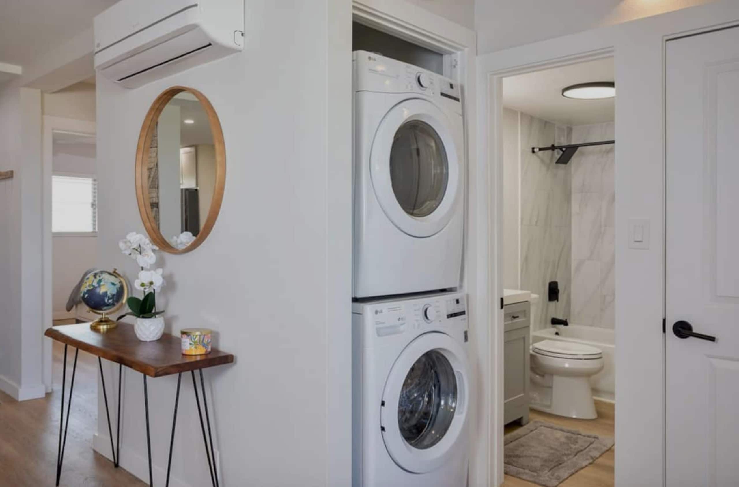 Stylish Oceanfront Remodel 2/2 - Image 19