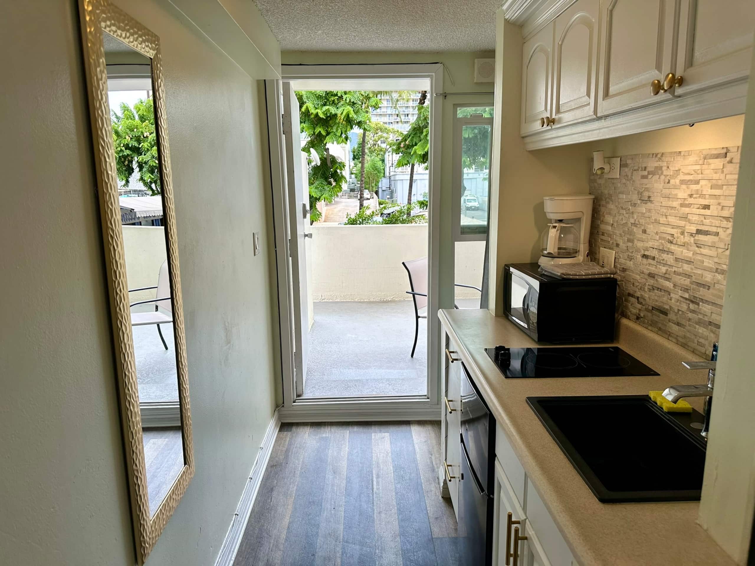 Romantic Beachside Studio for 2. Walk to the beach - Main photo