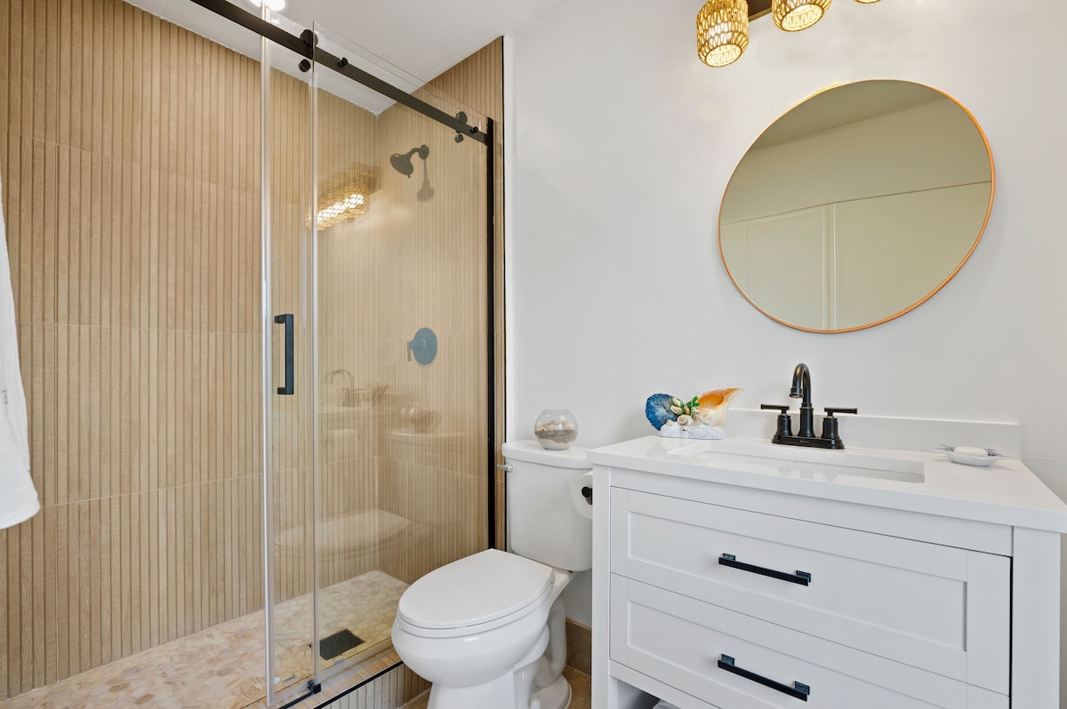 150 Steps to the Beach, Sleeps 5