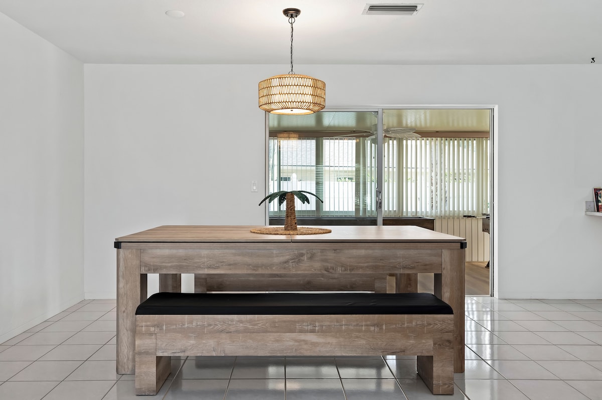 150 Steps to the Beach, Sleeps 5