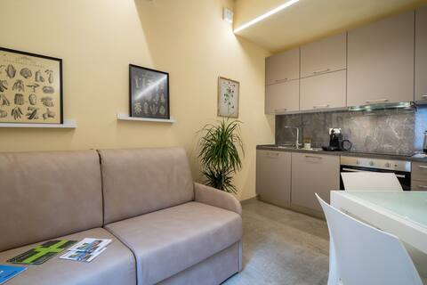 Popular Airbnb listing: La Casina Rossa - Unique View of the Tuscan Hills in Peccioli