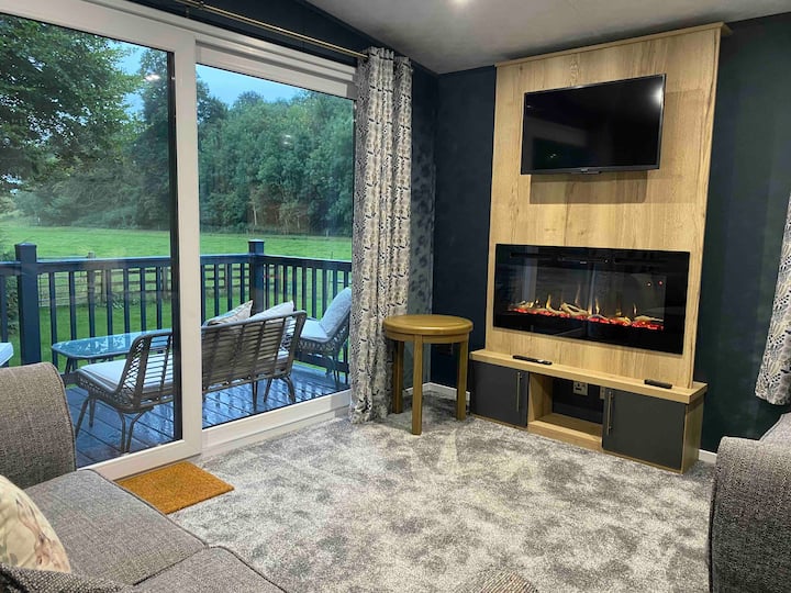 Beautiful Lodge On The Farm - Scarborough