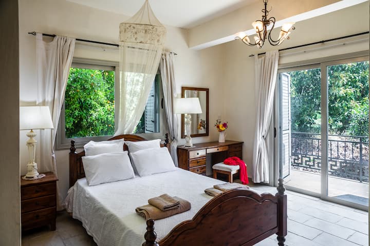 Ground bedroom with ensuite shower and WC.