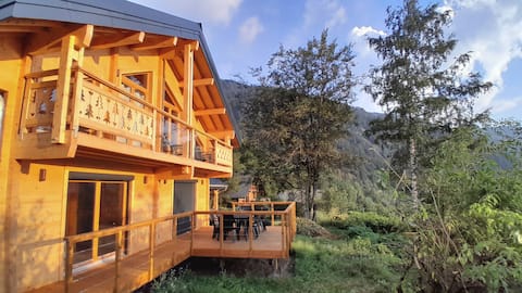 Chalet surrounded by nature