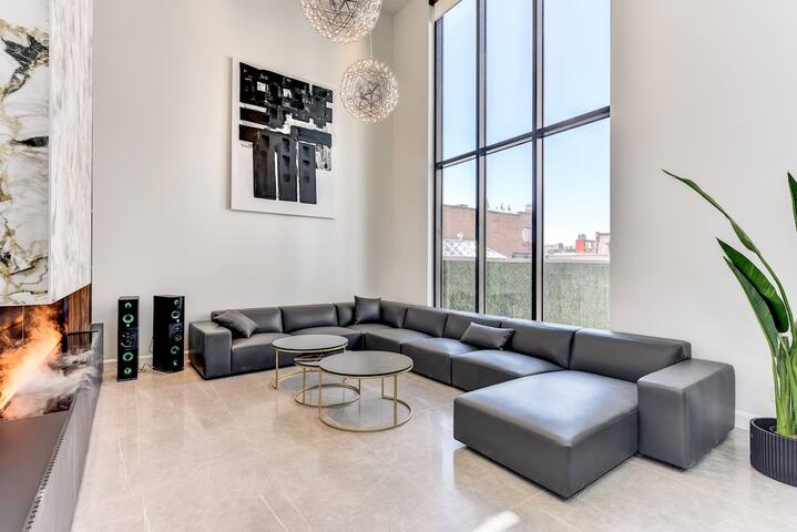 Presidential Suite gallery image 2