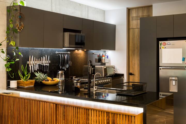 Jungle Garden Duplex & Fine Designer Decor Condesa gallery image 5