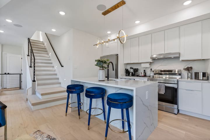 Townhouse at Capitol Hill 1 with Rooftop