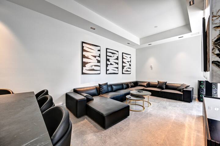 Deluxe Suite gallery image 4