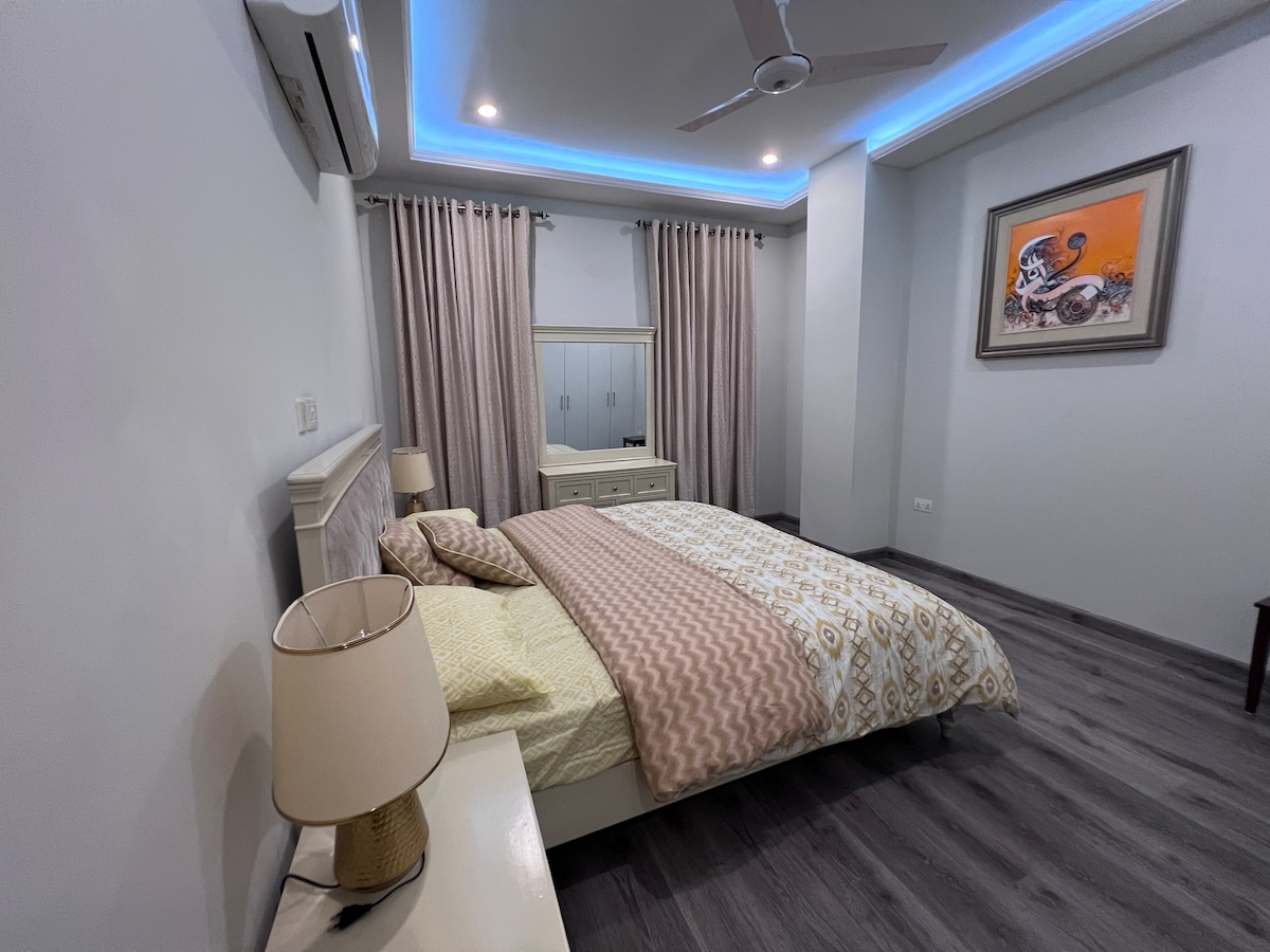 საძინებელი 1