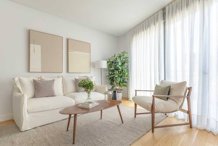 Dúplex con piscina y garaje en Ciudad Jardín. gallery image 2