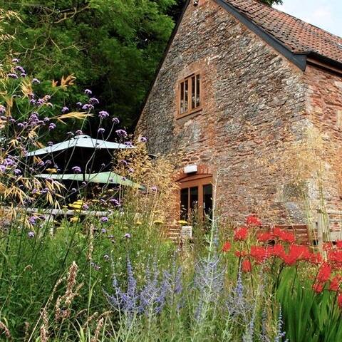Clavelshay Barn- Quantock Hills, Somerset