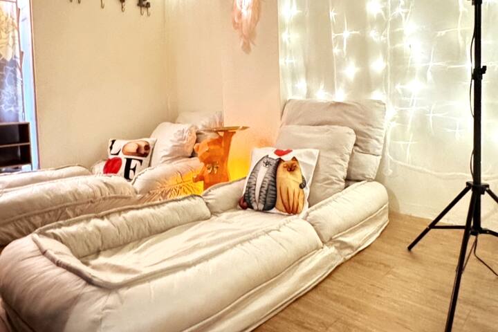 全新/中山站2MRT/赤峰街/新寧夏夜市/台北車站/西門町 gallery image 2