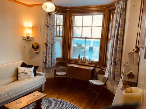 Popular Airbnb listing: The Duty Room Robin Hoods Bay in Fylingdales