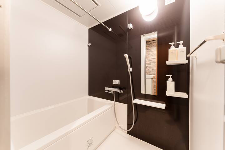Tokyo, Private, Airport Direct, 7 Beds, PAX10, 2BR gallery image 4