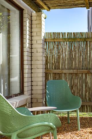 2 Bedroom, Garden Cottage, CampsBay, Cape Town gallery image 5