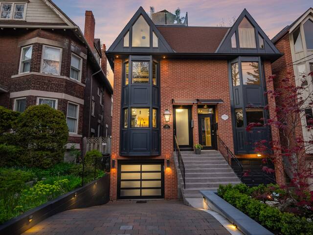 Luxury Designer Home with Spa gallery image 5