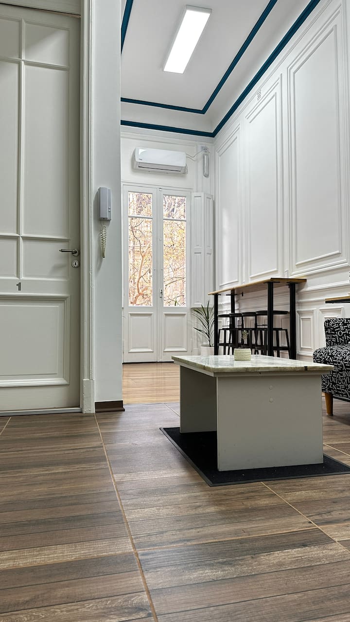 Apartamento com 4 quartos em Monserrat