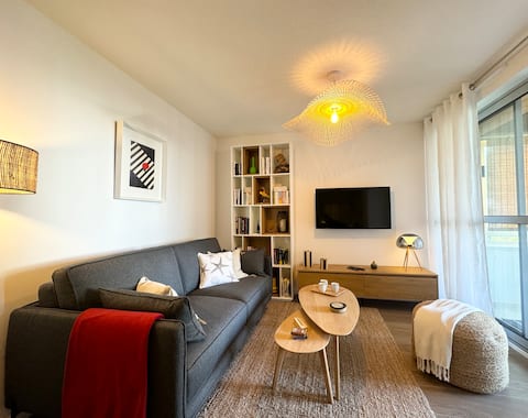 Top performing Airbnb: Beautiful renovated beachfront apartment in Bénodet in Bénodet
