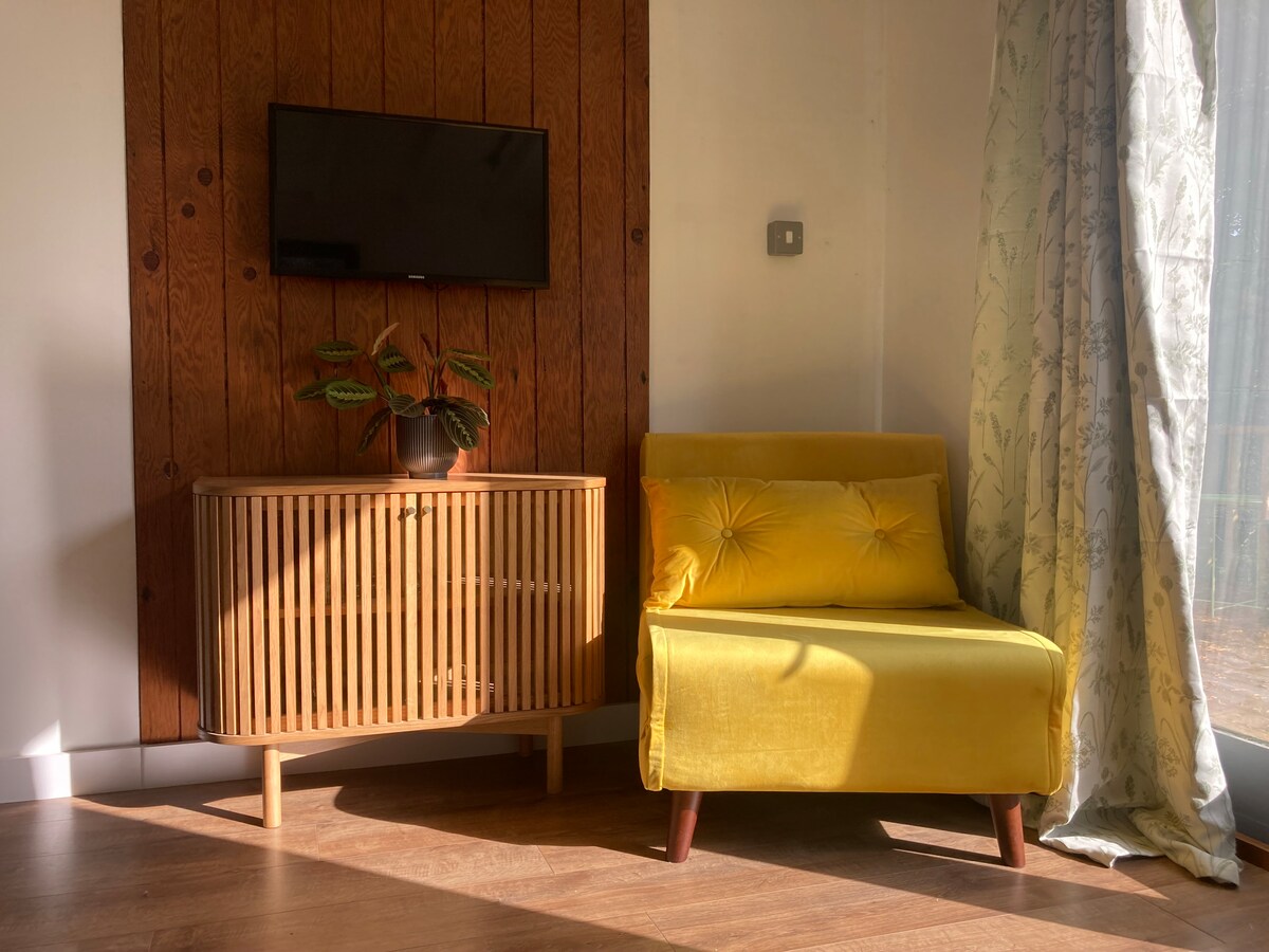 Successful Airbnb property: The Chalet in St. Keverne