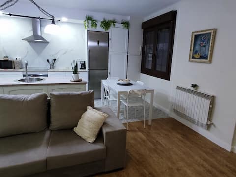 Popular Airbnb listing: La Pincelada Apartment in La Rioja