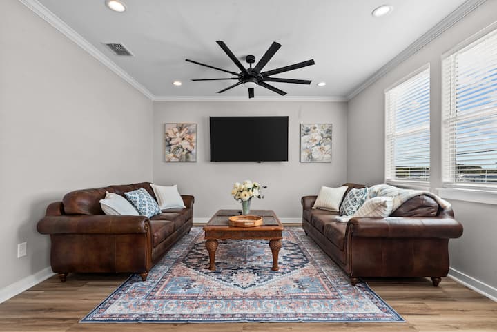 Family Waterfront Dream Getaway - Corpus Christi, TX