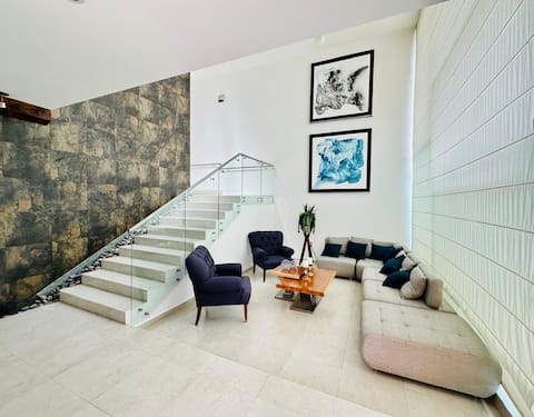 Successful Airbnb property: Modern House in Querétaro in Santiago