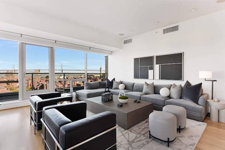 Amazing Panoramic View Penthouse - San Francisco, CA