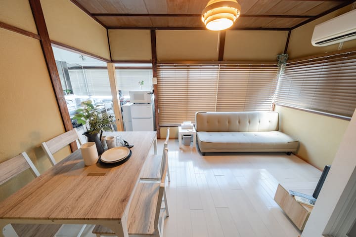 Jハウス貸切/1棟2部屋9名/曳舟駅へ徒歩4分/押上スカイツリー駅へ徒歩9分/2つの空港へ直通電車